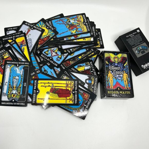 Spencers Rider-Waite Tarot Deck - Picture 1 of 5